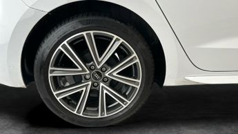 Audi A1 1.0 TFSI 25 S line Sportback S Tronic (95 ps) - CRUISE - DAB - U