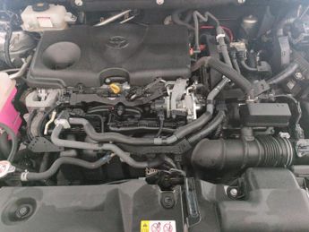 Toyota RAV4 2.5 VVT-h Design CVT (218 ps) - REVERSE CAM - NAV - HEATED STEER