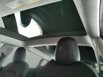 Tesla Model 3 Standard Range Plus RWD (241 bhp) - PARK ASSIST - LED - REVERSE 