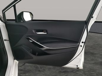 Toyota Corolla 1.8 VVT-h GPF Design CVT (122 ps) - LED - REVERSE CAM - NAV