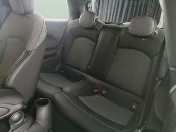 Mini Electric Hatch Cooper SE 32.6kWh Level 2 (184 ps) - ROOF AND MIRROR CAPS - BLAC