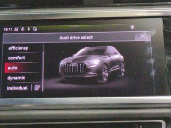 Audi Q3 1.5 TFSI CoD 35 Black Edition S Tronic (150 ps) - BLUETOOTH - CR