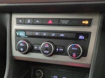 Seat Ateca 2.0 TDI XPERIENCE DSG (150 ps) - REVERSE CAM - NAV - ALCANTARA