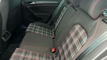 Volkswagen Golf 2.0 TSI BlueMotion Tech GTI DSG (230 ps) - PADDLE SHIFT - CLIMAT