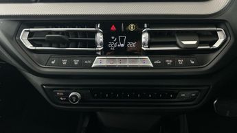 BMW 1 Series 1.5 118i M Sport (LCP) DCT (136 ps) - BMW LIVE COCKPIT PROFESSIO