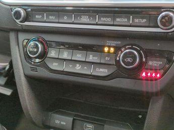 Kia Niro 64kWh 3 (201 bhp) - HEATED STEERING - LANE DEPARTURE  - BLUETOOT