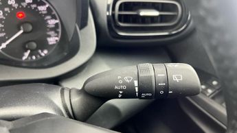 Toyota Yaris 1.5 VVT-h Icon E-CVT (116 ps) - BLUETOOTH - AIR CON - AUTO HEADL