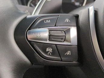 BMW 3 Series 2.0 330e 7.6kWh M Sport Plug-in (252 ps) - HUD - ADAPT CRUISE