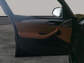 BMW iX3 80kWh Premier Edition (286 ps) - PARK ASSIST - REVERSE CAM - LEA