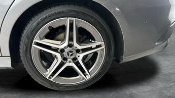 Mercedes-Benz CLA 1.3 CLA180 AMG Line (Premium 2) Coupe 7G-DCT (136 ps) - LED - NA