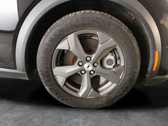 Ford Mustang Mach-e Extended Range 91kWh Automatic (294 ps) - ACTIVE LANE ASSIST - B