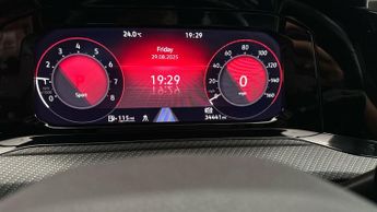 Volkswagen Golf 1.5 eTSI MHEV R-Line DSG (150 ps) - PARK SENSORS - CLIMATE CONTR