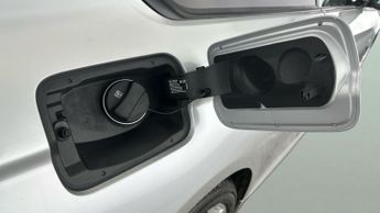 BMW 4 Series 2.0 420i M Sport Coupe xDrive (184 ps) - SUN PROTECTION GLASS