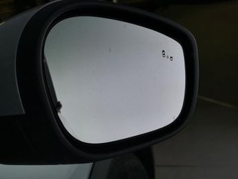 Ford Mustang Mach-e Standard Range 70kWh Automatic (269 ps) - REVERSE CAM - NAV