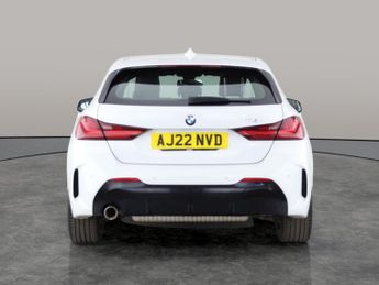 BMW 1 Series 1.5 118i M Sport (LCP) DCT (136 ps) - BMW LIVE COCKPIT PROFESSIO