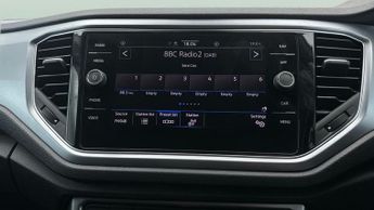 Volkswagen T-Roc 1.5 TSI EVO Active DSG (150 ps) - ADAPT CRUISE - NAV - CARPLAY