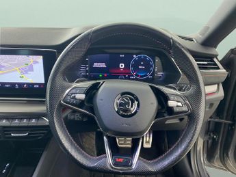 Skoda Octavia 2.0 TDI vRS DSG (200 ps) - SMARTLINK - HEATED SEATS - BLUETOOTH