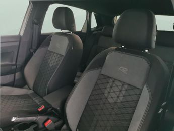 Volkswagen Polo 1.0 TSI R-Line DSG (95 ps) - ALCANTARA - LIGHT AND SIGHT PACK - 