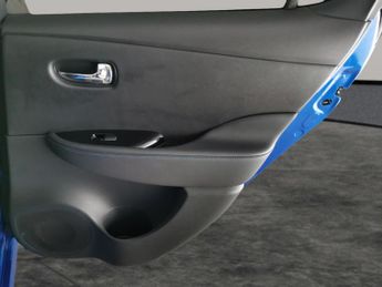 Nissan Leaf 39kWh Tekna (150 ps) - LED - REVERSE CAM - NAV