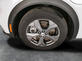 Ford Mustang Mach-e Standard Range 70kWh Automatic (269 ps) - REVERSE CAM - NAV