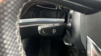 Audi Q3 2.0 TFSI 40 S line S Tronic quattro (190 ps) - DRIVING MODES