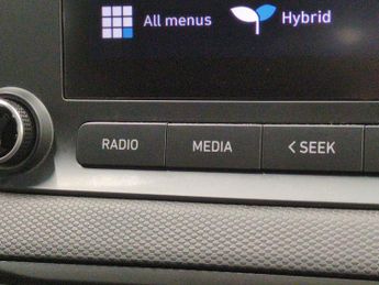 Hyundai Kona 1.6 h-GDi SE Connect DCT (141 ps) - CRUISE - DIGITAL DASH - PADD