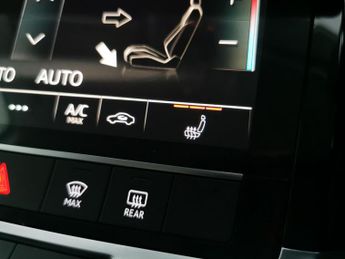 Audi e-tron 50 Technik quattro 71.2kWh (313 ps) - KEYLESS ENTRY - LED - REVE