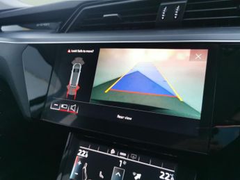 Audi e-tron 50 Technik quattro 71.2kWh (313 ps) - KEYLESS ENTRY - LED - REVE