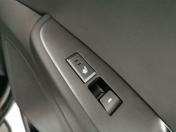 Hyundai Ioniq 38.3kWh Premium SE (136 ps) - HEAT AND COOL SEATS - LED - REVERS