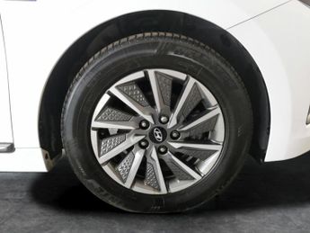 Hyundai Ioniq 38.3kWh Premium SE (136 ps) - HEAT AND COOL SEATS - LED - REVERS