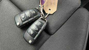 Audi Q3 2.0 TDI 35 Sport S Tronic (150 ps) - BLUETOOTH - CRUISE - SPEED 