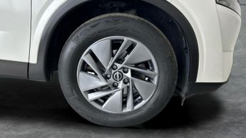 Nissan Qashqai 1.3 DIG-T MHEV Acenta Premium XTRON (158 ps) - LANE DEPARTURE  -