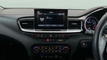 Kia Ceed 1.4 T-GDi First Edition DCT (138 bhp) - NAV - HEATED SEATS