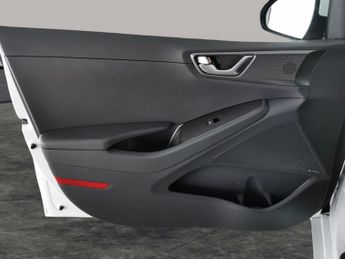 Hyundai Ioniq 38.3kWh Premium SE (136 ps) - HEAT AND COOL SEATS - LED - REVERS