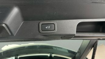 Land Rover Range Rover Sport 2.0 P400e 13.1kWh HSE Plug-in 4WD (404 ps) - MERIDIAN AUDIO - RE