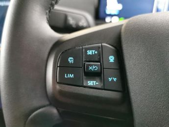 Ford Mustang Mach-e Standard Range 70kWh Automatic (269 ps) - REVERSE CAM - NAV