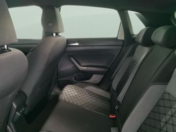 Volkswagen Polo 1.0 TSI R-Line DSG (95 ps) - ALCANTARA - LIGHT AND SIGHT PACK - 