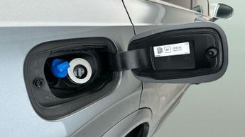 Volvo XC90 2.0 D5 PowerPulse R-Design Pro 4WD (235 ps) - ADAPT CRUISE - HUD