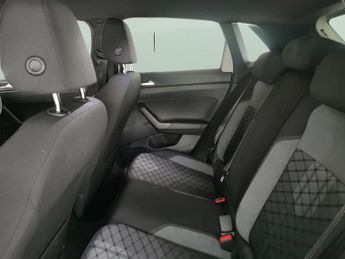 Volkswagen Polo 1.0 TSI R-Line DSG (95 ps) - BLUETOOTH - DIGITAL DASH - PADDLE S