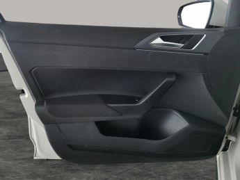 Volkswagen Polo 1.0 TSI R-Line DSG (95 ps) - BLUETOOTH - DIGITAL DASH - PADDLE S