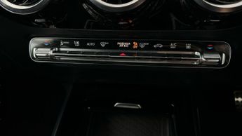 Mercedes-Benz GLA 1.3 GLA250e 15.6kWh Exclusive Edition Plug-in 8G-DCT (218 ps) - 