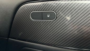 Mercedes-Benz GLA 1.3 GLA250e 15.6kWh Exclusive Edition Plug-in 8G-DCT (218 ps) - 