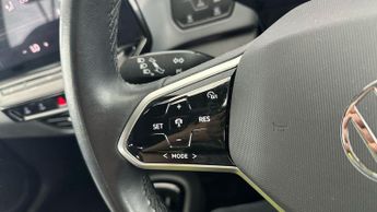 Volkswagen ID.3 Pure Performance 45kWh Life (150 ps) - BLUETOOTH - PARK SENSORS 