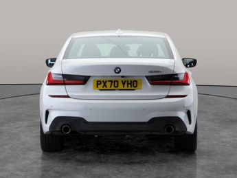 BMW 3 Series 2.0 330e 12kWh M Sport Plug-in (292 ps) - HEATED SEATS - ADAPTIV