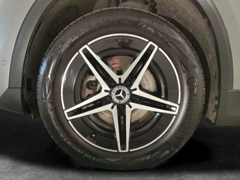 Mercedes-Benz EQA EQA 250 66.5kWh AMG Line (190 ps) - NAV - ADAPTIVE LIGHTS - MIRR