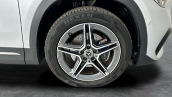 Mercedes-Benz GLA 1.3 GLA250e 15.6kWh Exclusive Edition Plug-in 8G-DCT (218 ps) - 