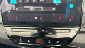 Volkswagen ID.3 Pure Performance 45kWh Life (150 ps) - BLUETOOTH - PARK SENSORS 