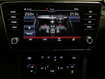 Skoda Superb 1.5 TSI ACT SportLine DSG (150 ps) - XENONS - SMARTLINK - ALCANT