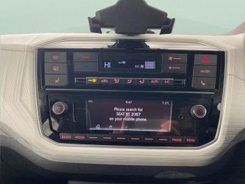 Seat Mii 36.8kWh (83 ps) - SD CARD MEDIA INPUT - PARK SENSORS