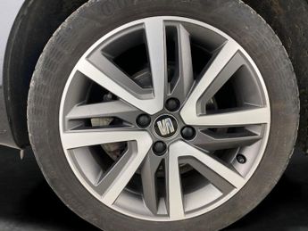 Seat Mii 36.8kWh (83 ps) - SD CARD MEDIA INPUT - PARK SENSORS